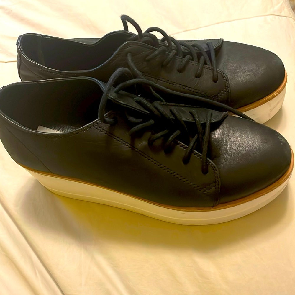 Steve Madden Black Kimber Platform Leather Lace-Up Shoe size 7.5 Platform is 4”